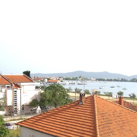 Guest House Maritimo Sukosan Exterior photo