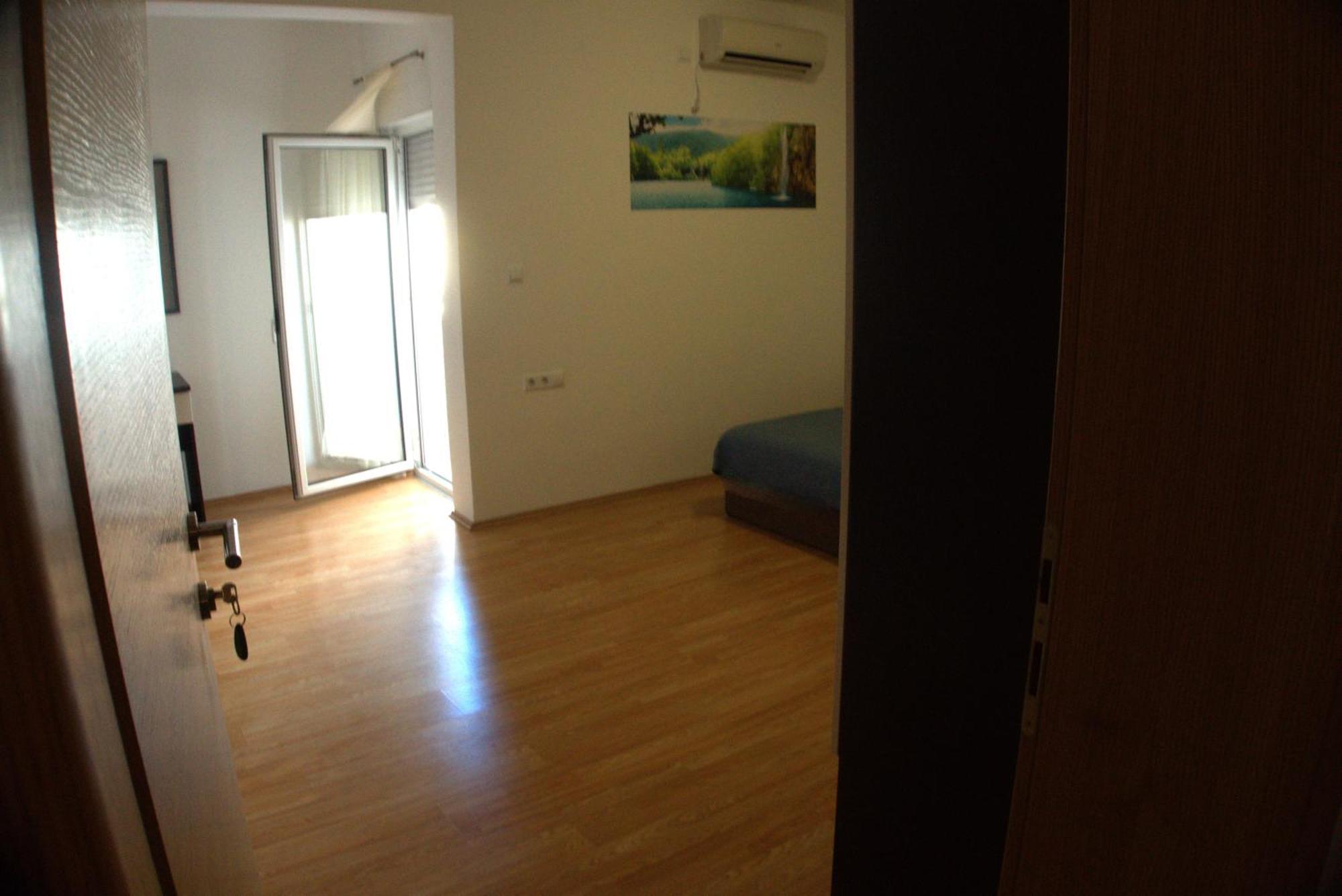 Guest House Maritimo Sukosan Exterior photo